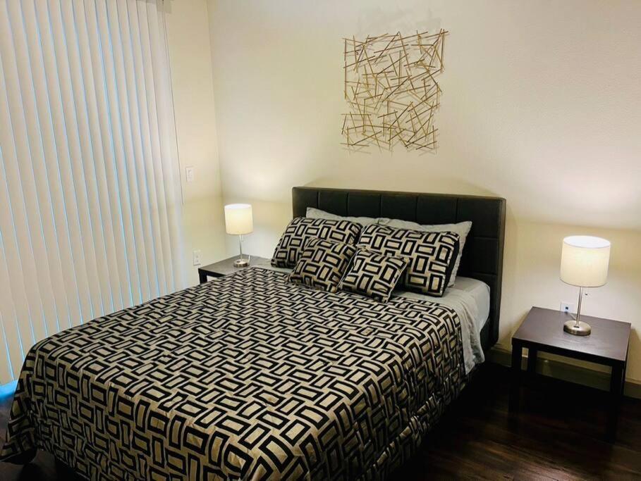 דירות יוסטון Apto 1 Bed - Kitchen - Free Parking מראה חיצוני תמונה