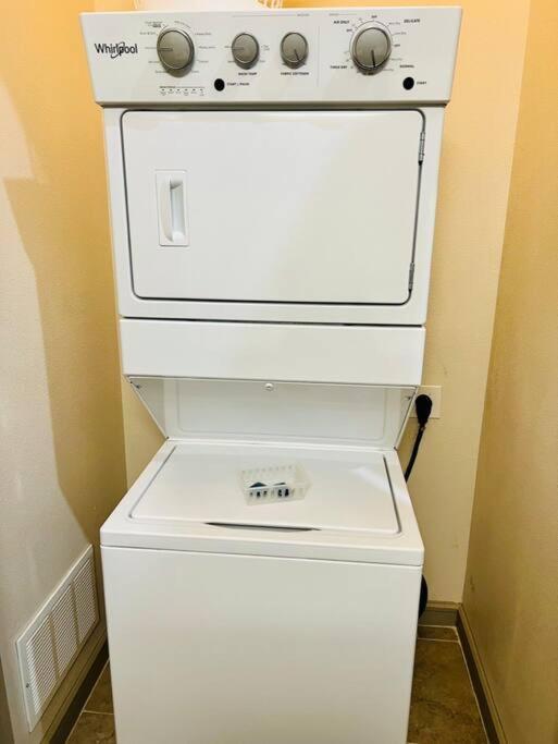 דירות יוסטון Apto 1 Bed - Kitchen - Free Parking מראה חיצוני תמונה