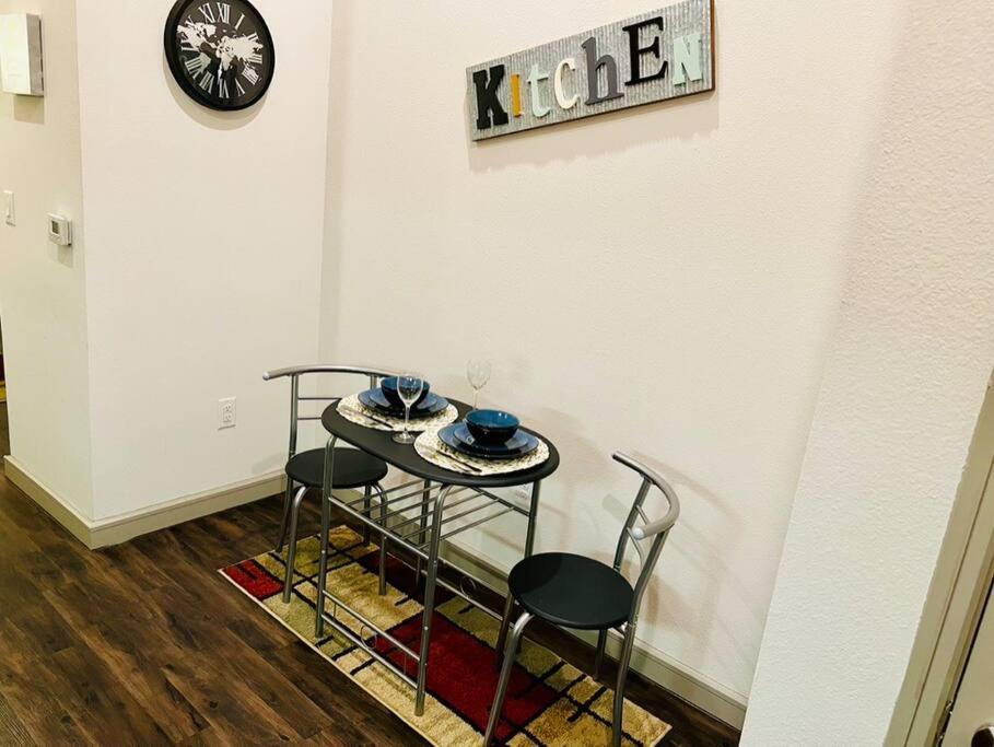 דירות יוסטון Apto 1 Bed - Kitchen - Free Parking מראה חיצוני תמונה